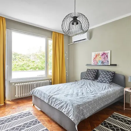 Lazur 2bd Flat Next To The Sea Garden By Flat Mаnаger *