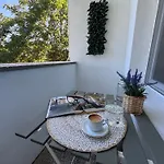 Apartment Lazur First Line Burgas