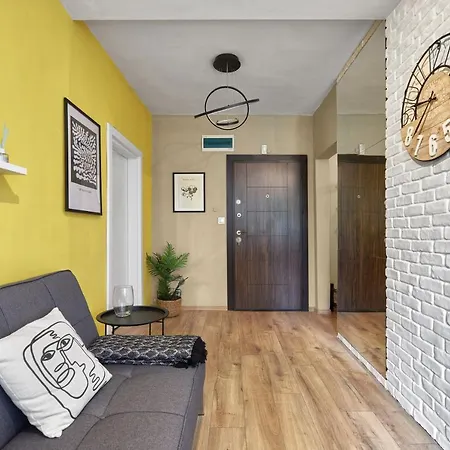 アパート Lazur First Line ブルガス